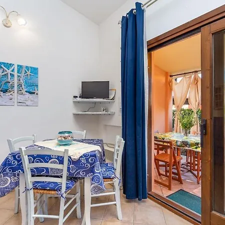 House In With Swimming Pool 2 Km From The Sea Murta Maria