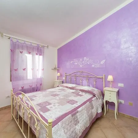 House In With Swimming Pool 2 Km From The Sea Murta Maria