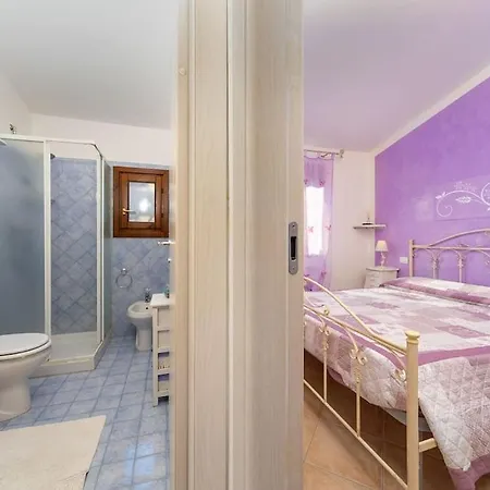 House In With Swimming Pool 2 Km From The Sea * Murta Maria