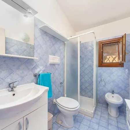 House In With Swimming Pool 2 Km From The Sea